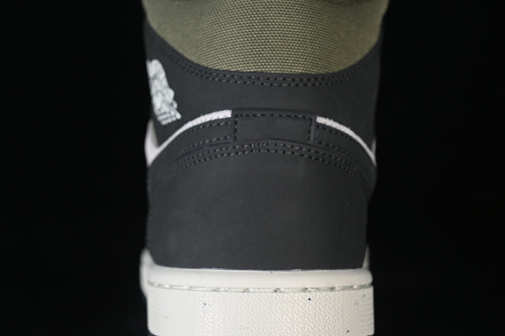 AJ1 Mid