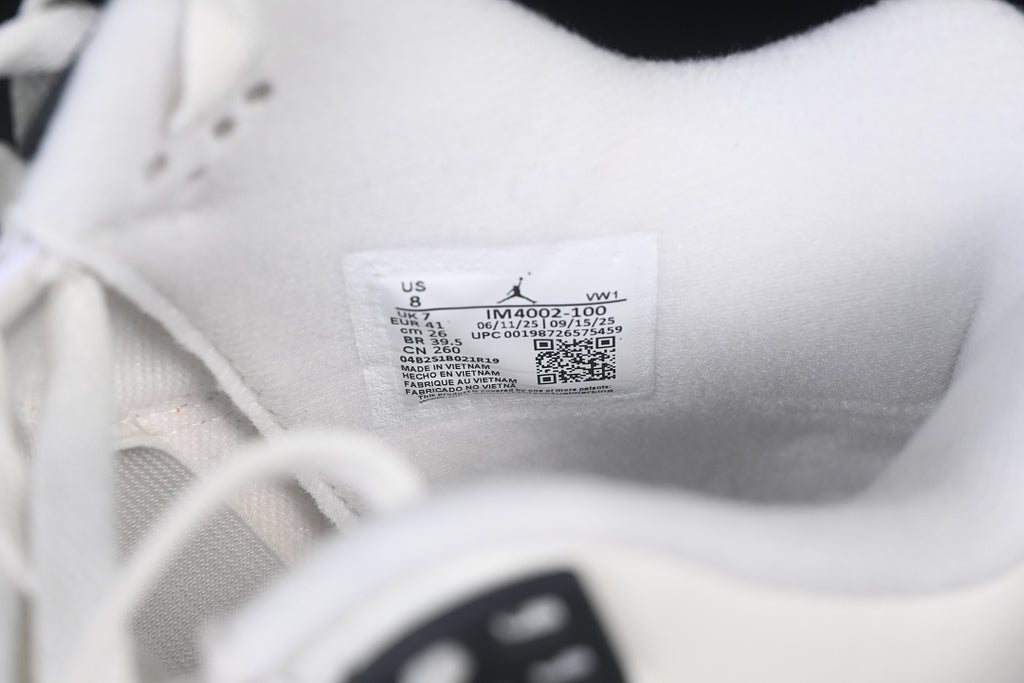 AJ4