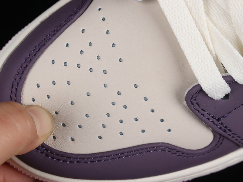 AJ1 Mid