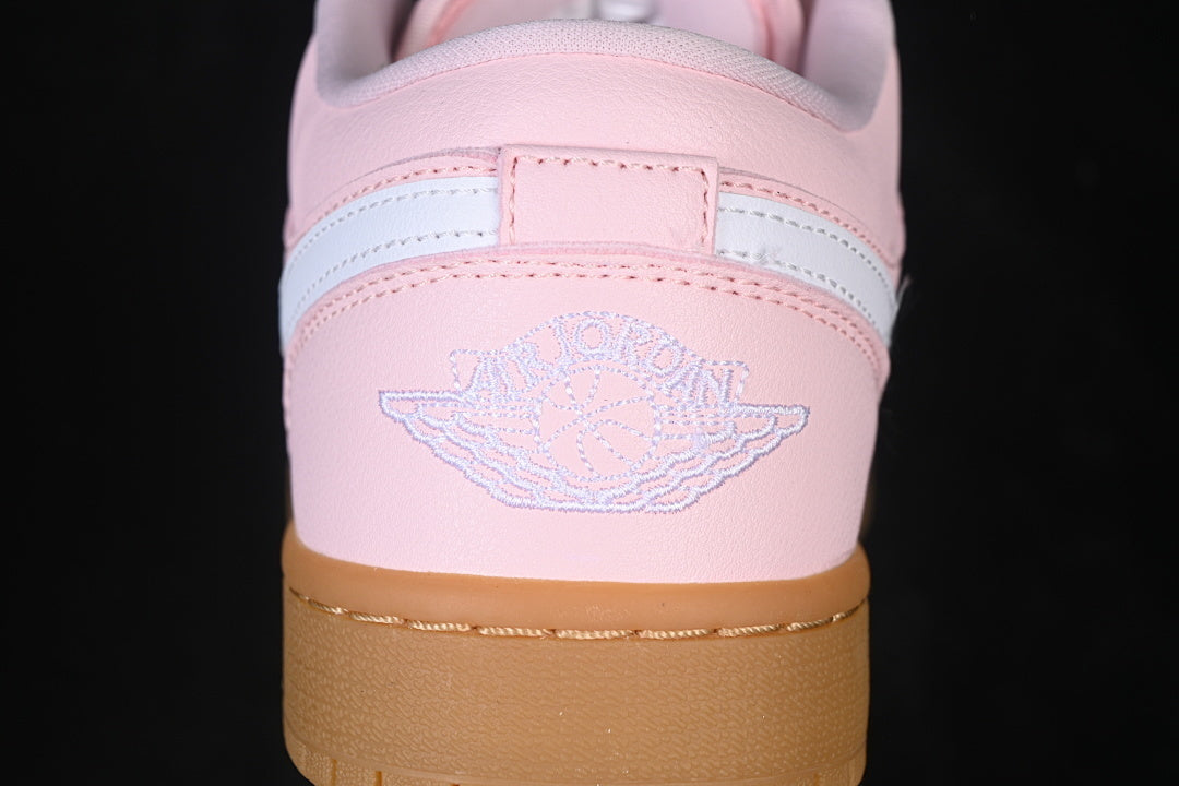 AJ1 Low