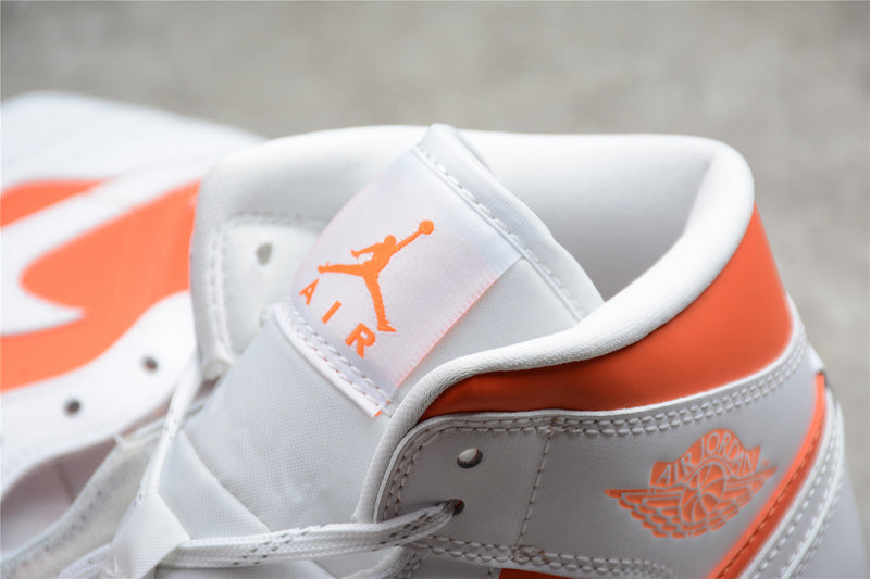 AJ1 Mid