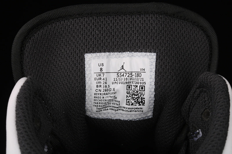 AJ1 Mid