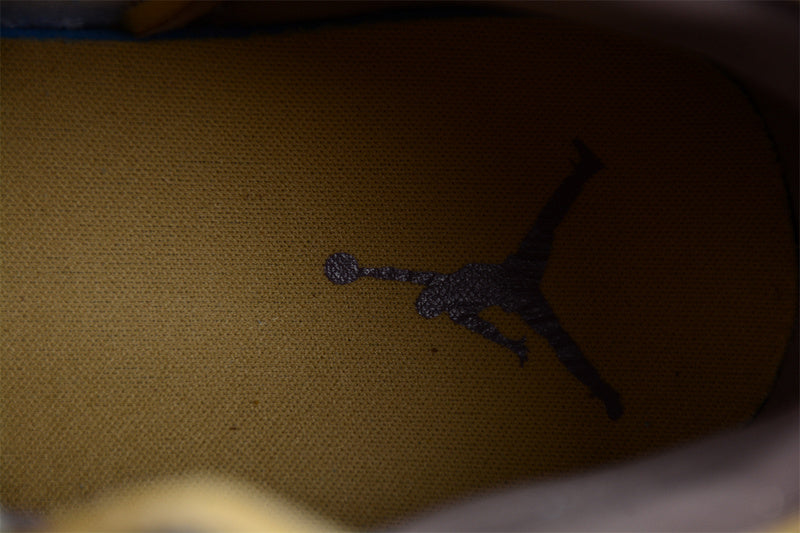 AJ1 Mid