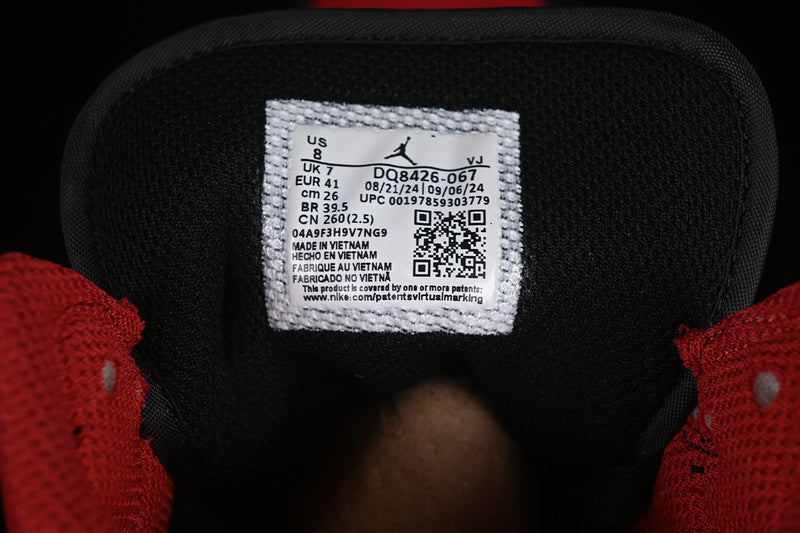 AJ1 Mid