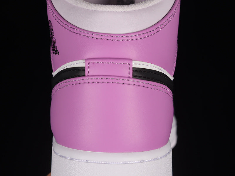 AJ1 Mid