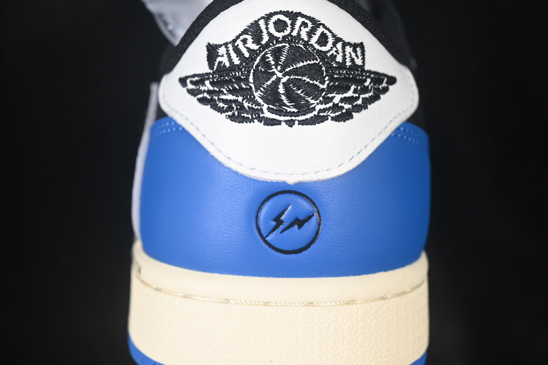 AJ1 Low