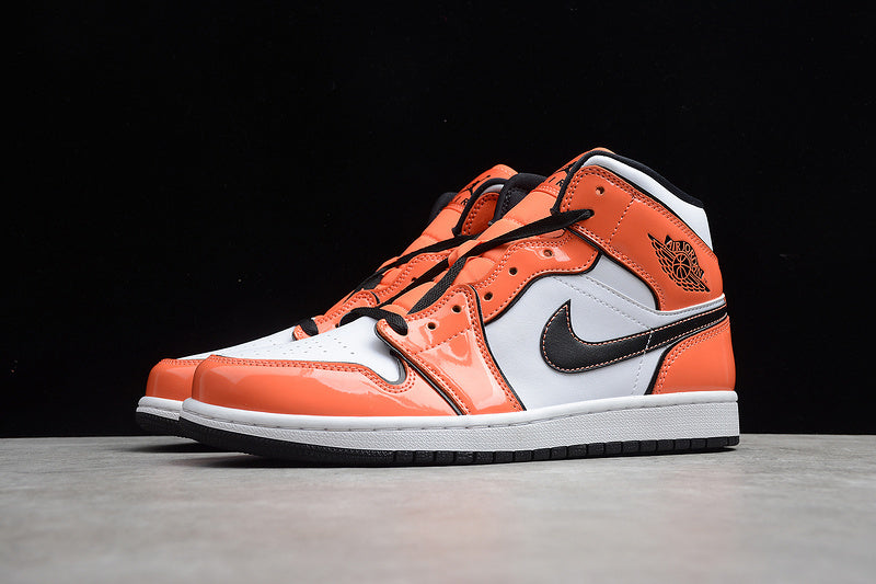 AJ1 Mid