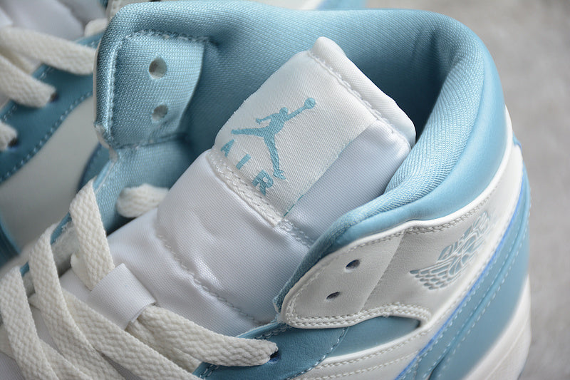 AJ1 Mid
