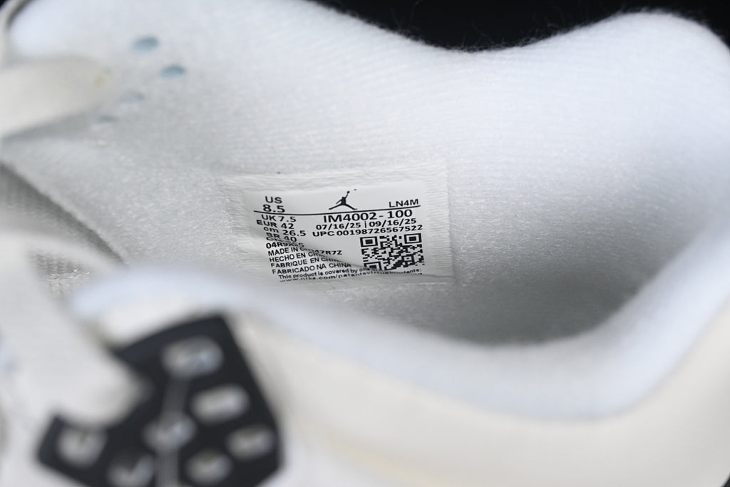 AJ4