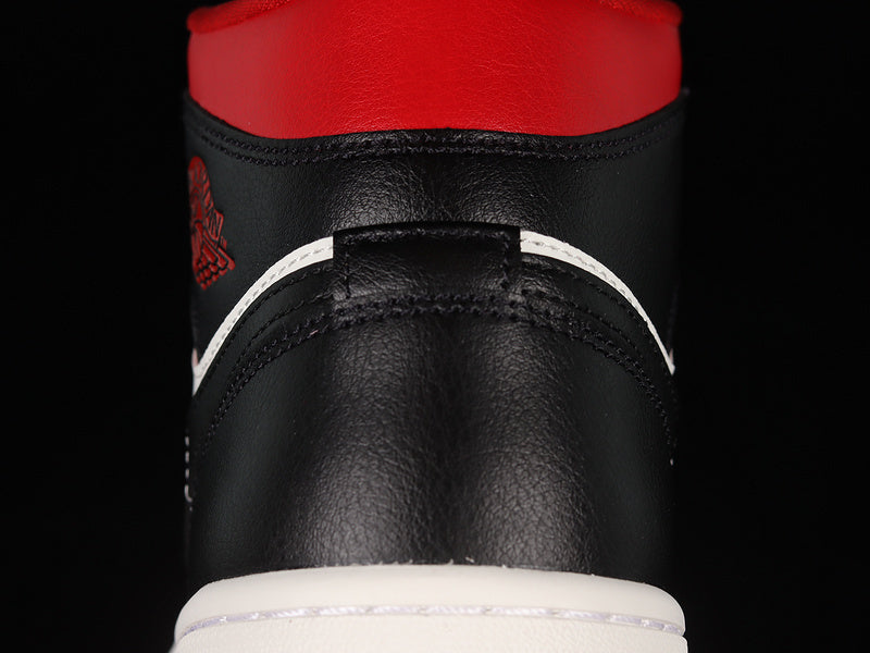 AJ1 Mid