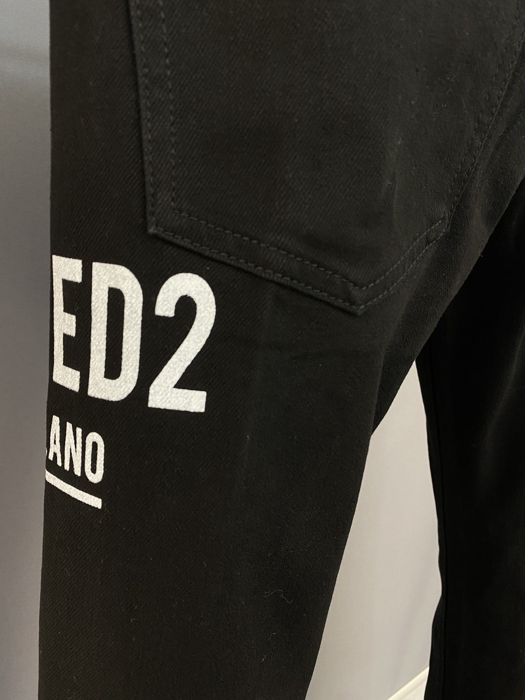 D2 Jeans