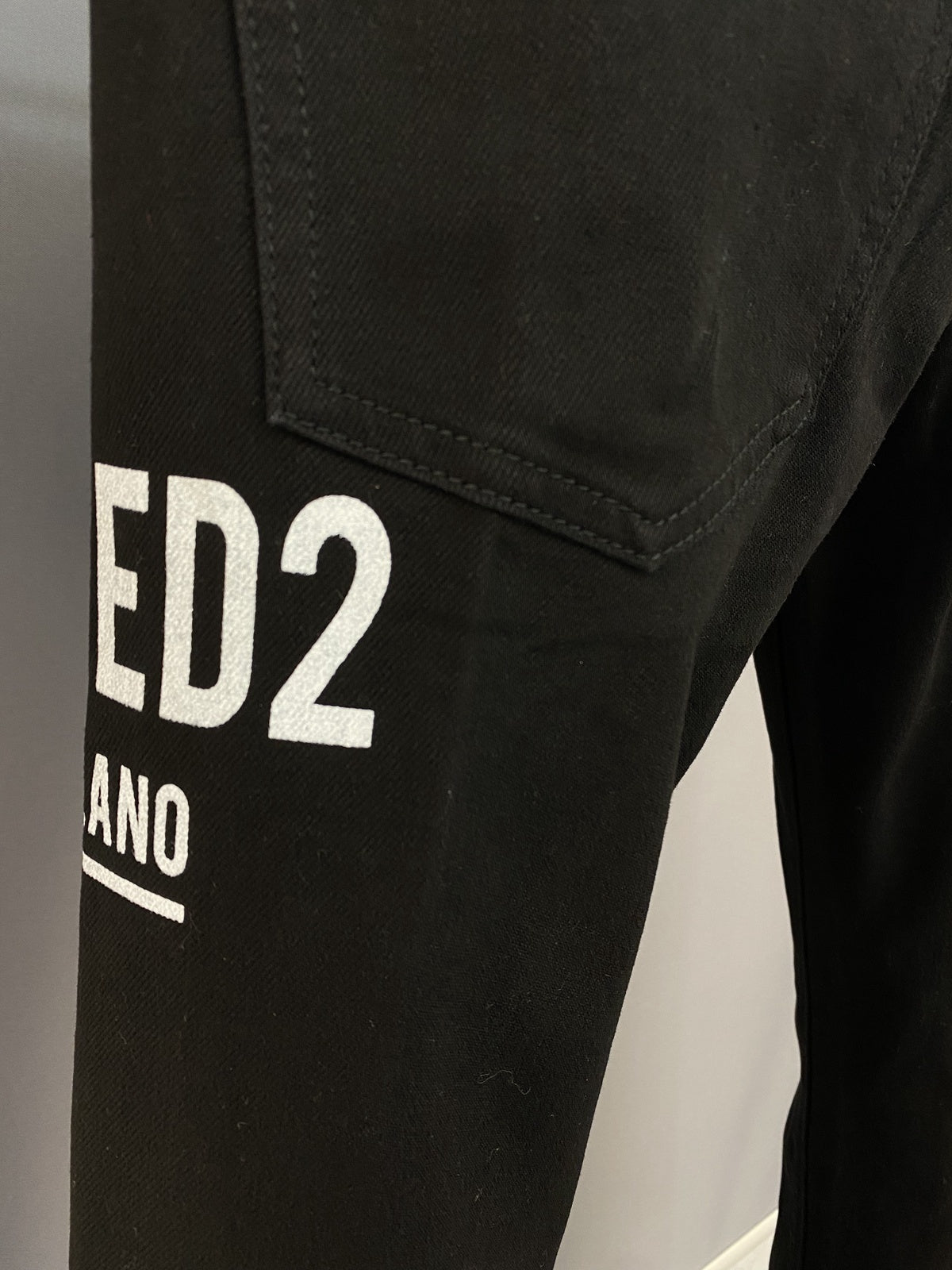 D2 Jeans