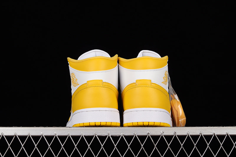 AJ1 Mid