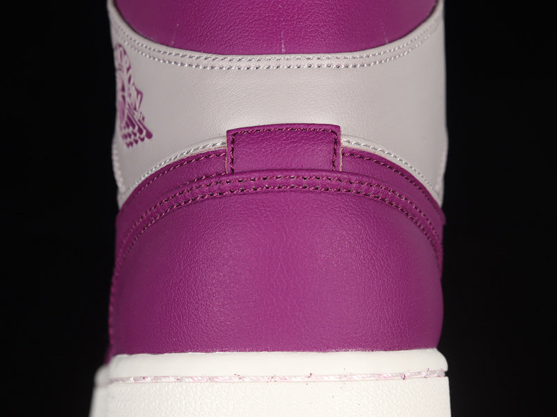 AJ1 Mid