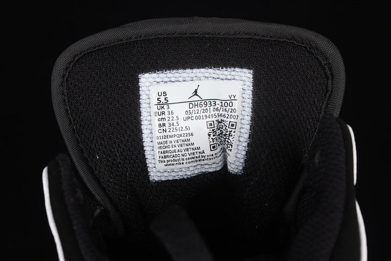 AJ1 Mid