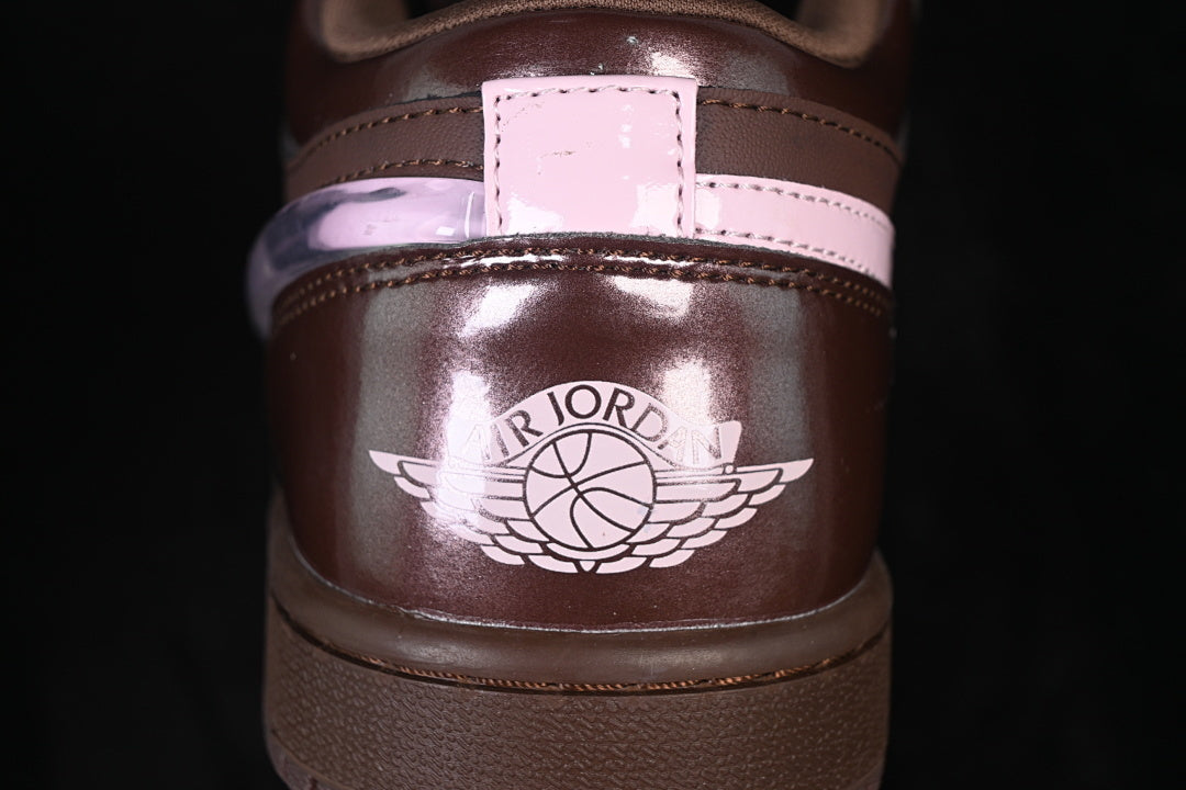 AJ1 Low