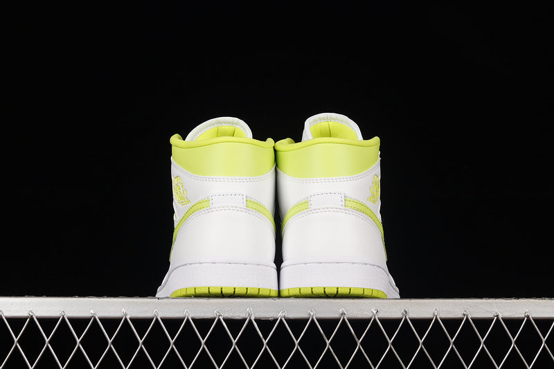 AJ1 Mid