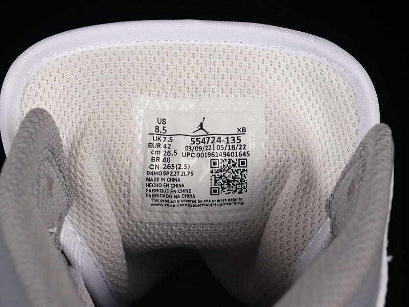 AJ1 Mid