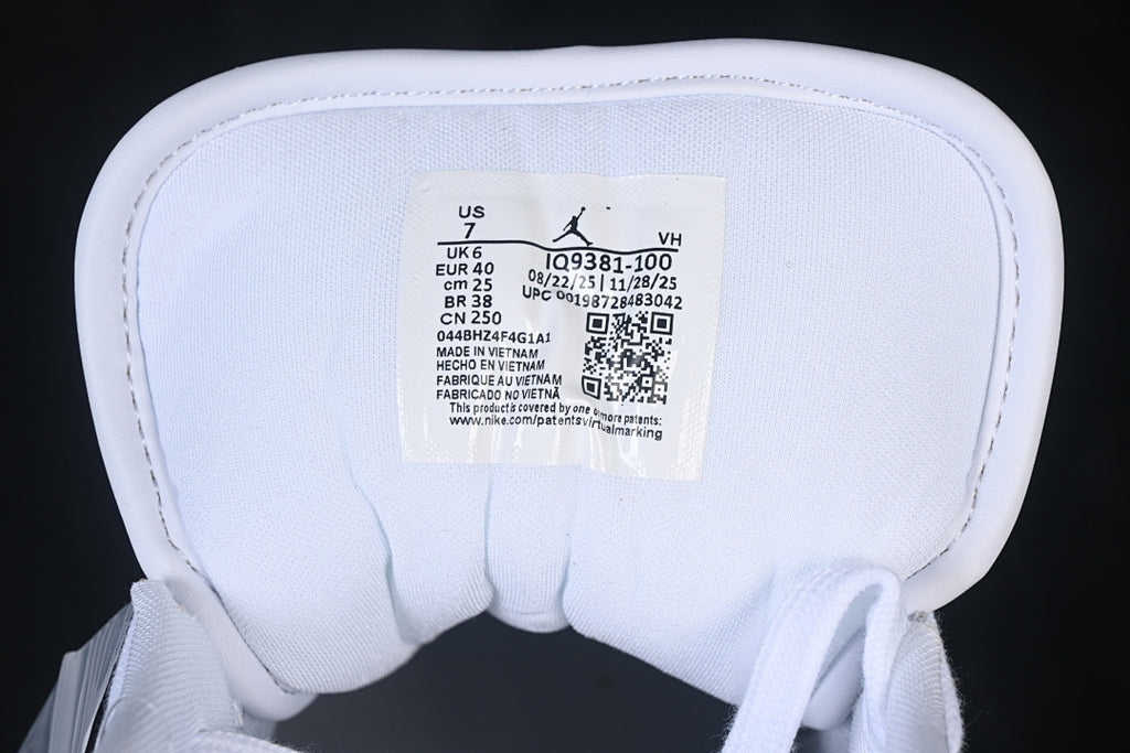 AJ1 Low