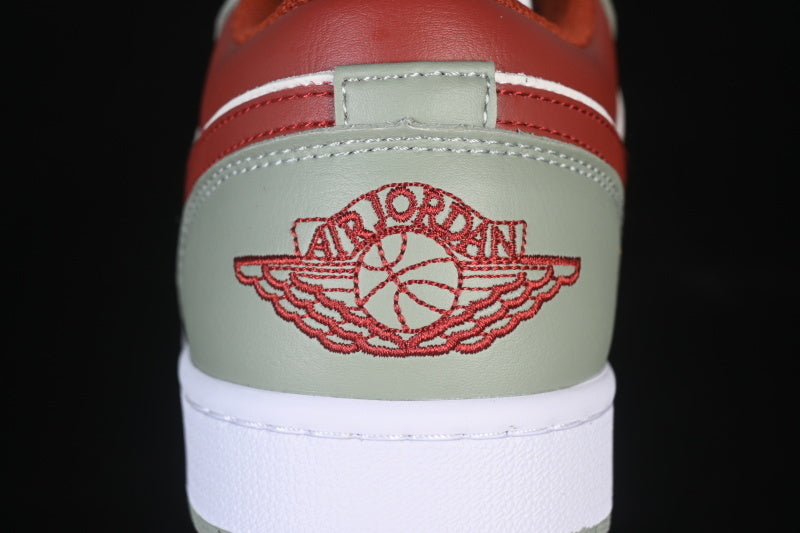AJ1 Low
