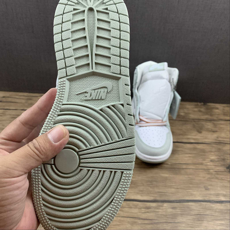 AJ1 High