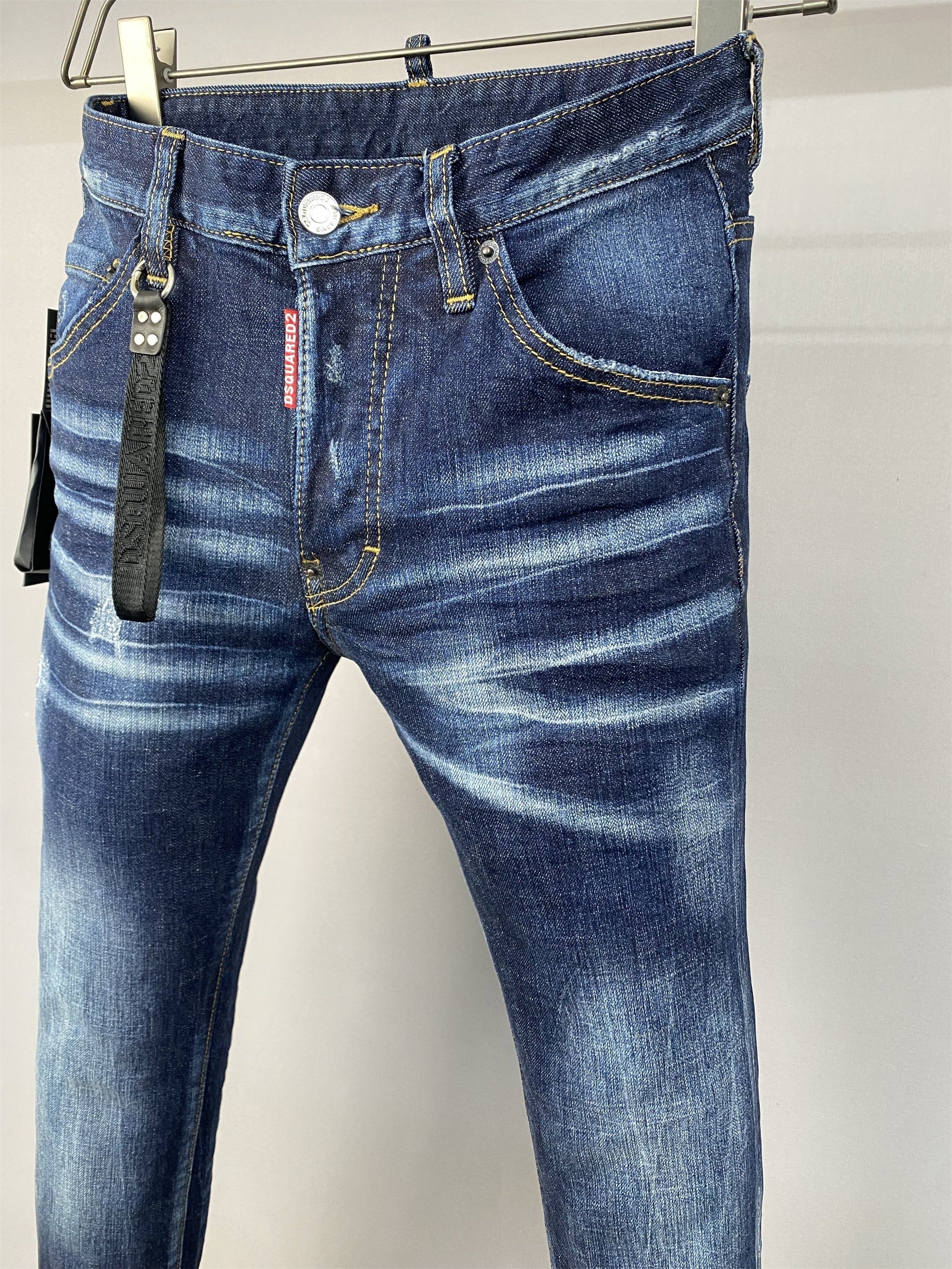 D2 Jeans