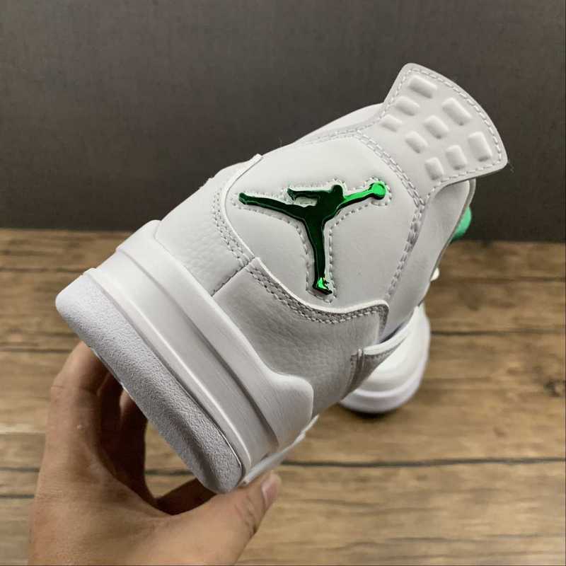 AJ4