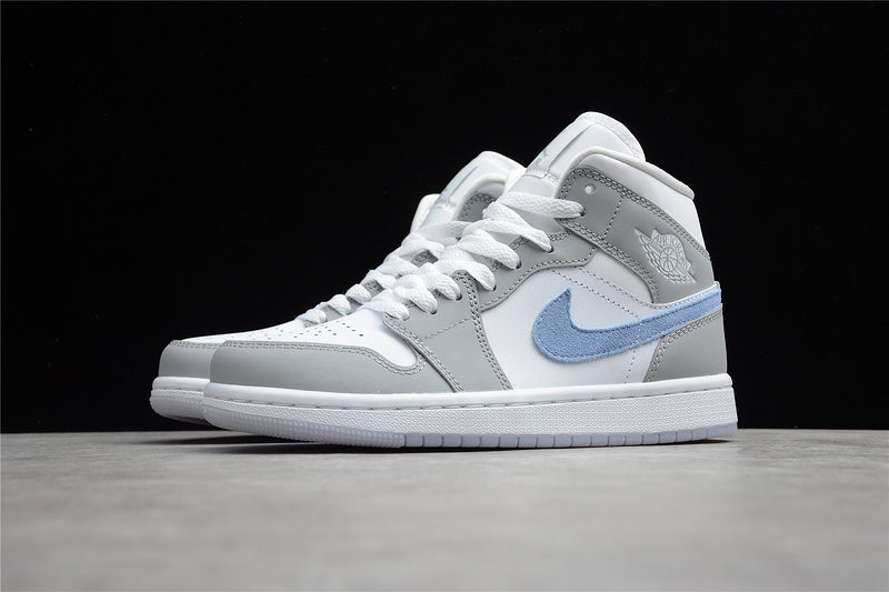 AJ1 Mid
