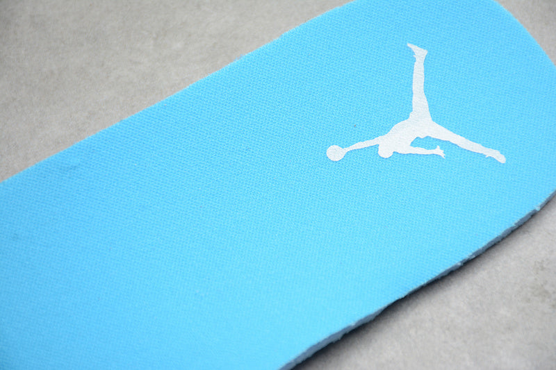 AJ1 Mid