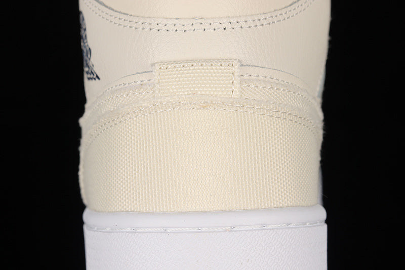 AJ1 Mid
