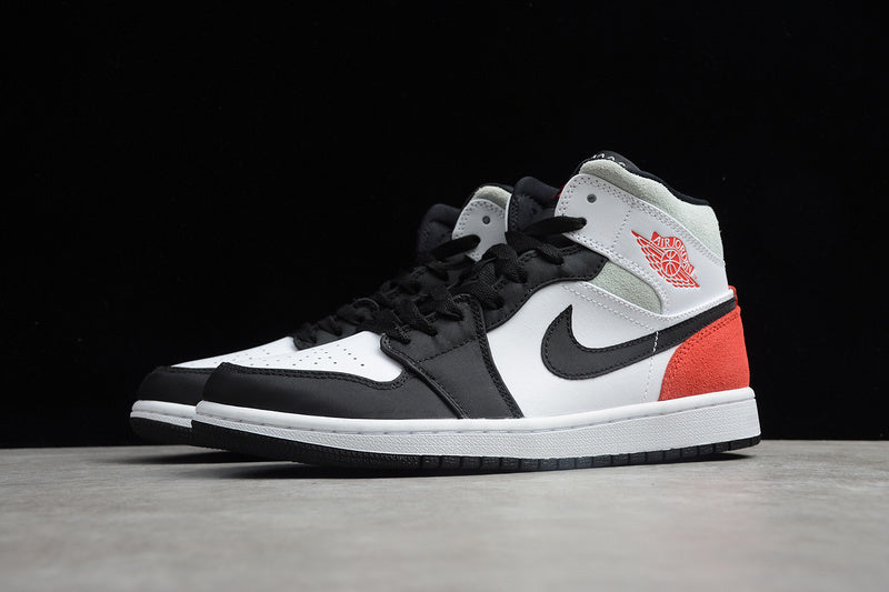 AJ1 Mid
