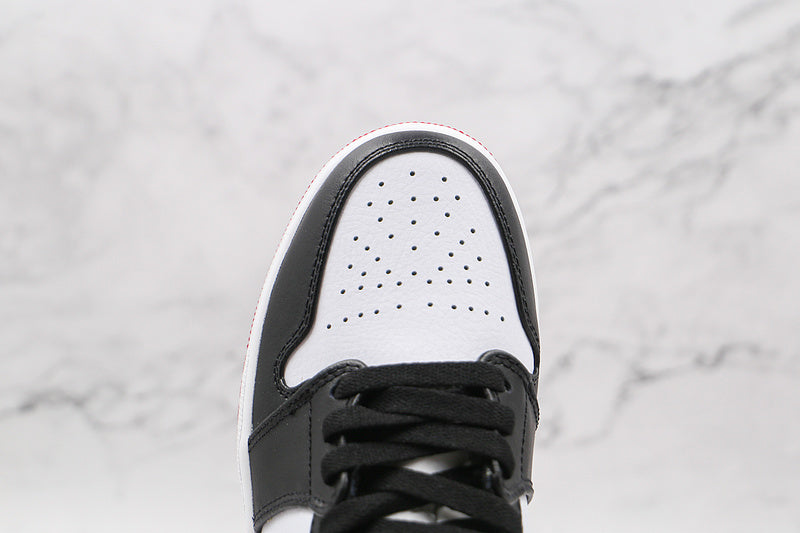 AJ1 Mid