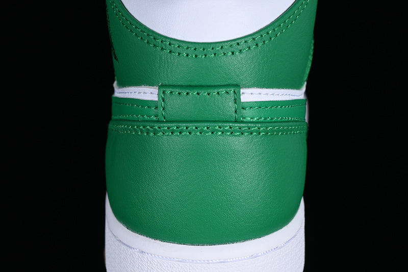 AJ1 Mid