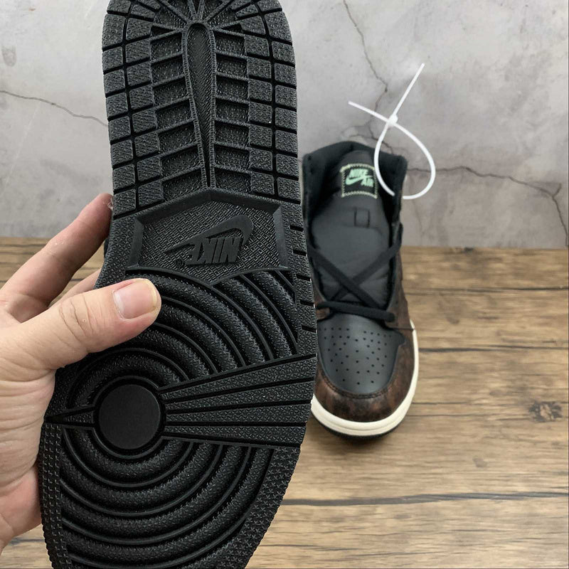 AJ1 High
