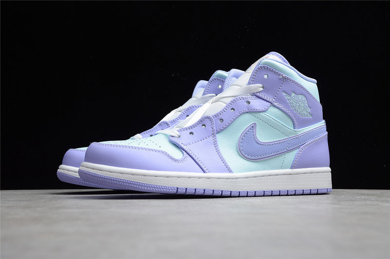 AJ1 Mid