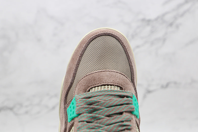 AJ4