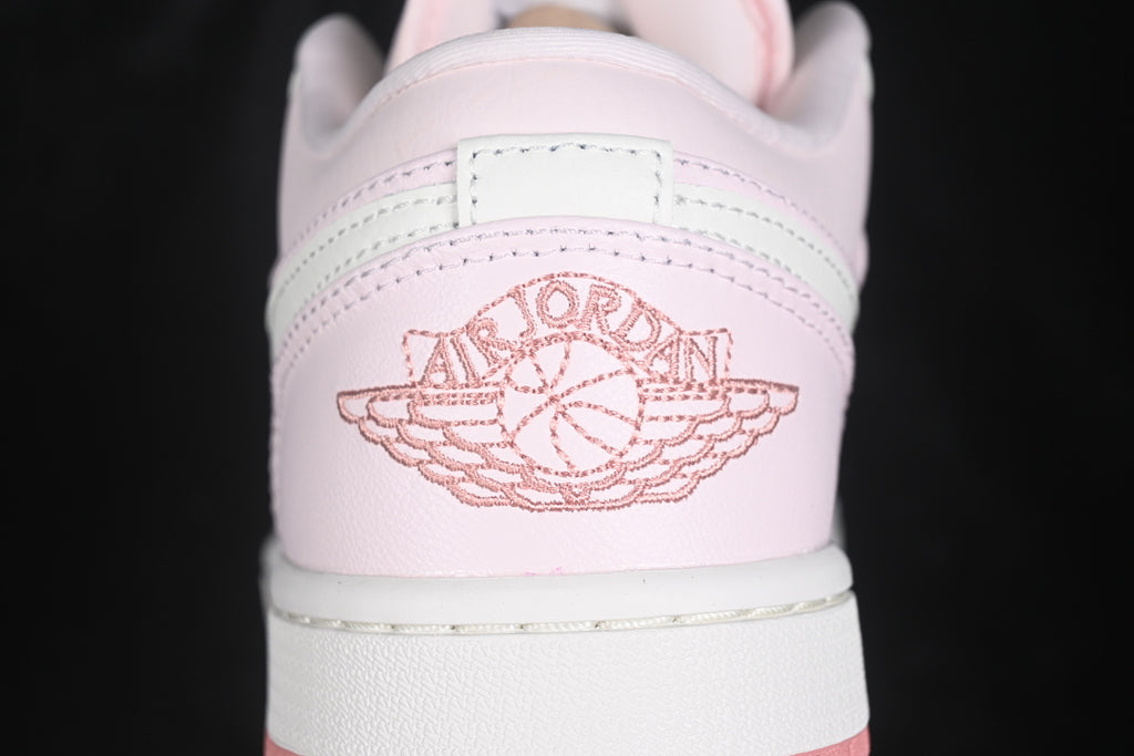 AJ1 Low