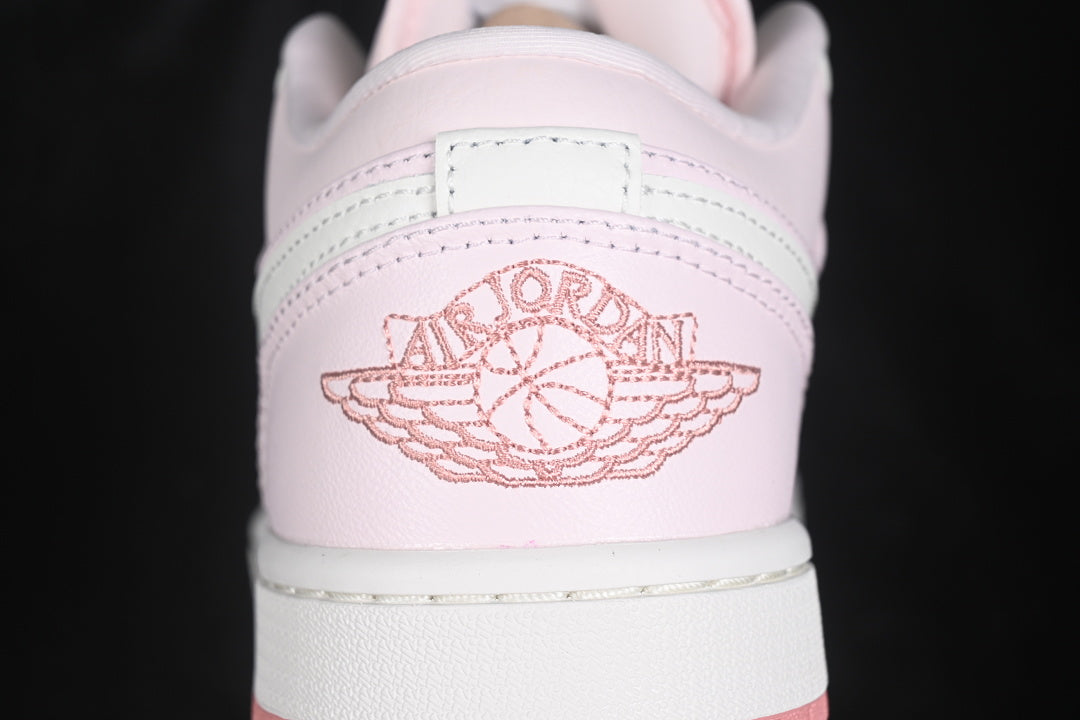 AJ1 Low