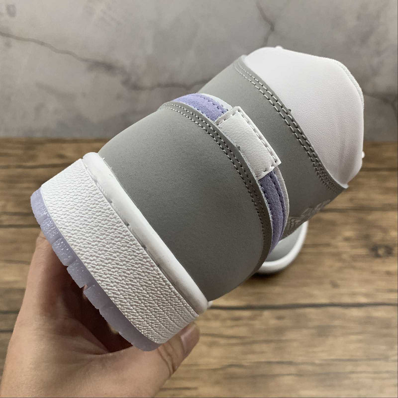 AJ1 Mid