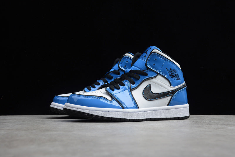 AJ1 Mid