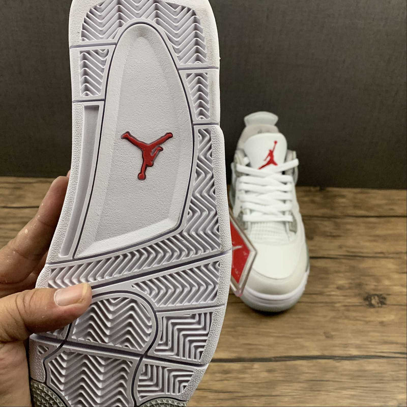 AJ4