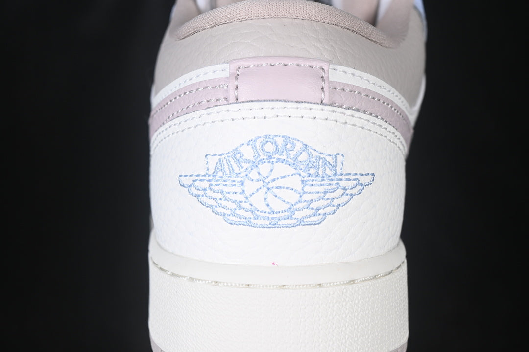 AJ1 Low