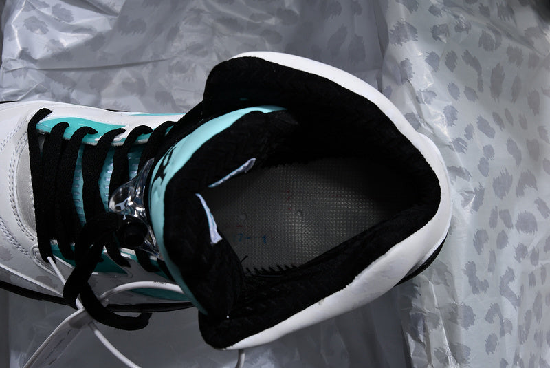 AJ4