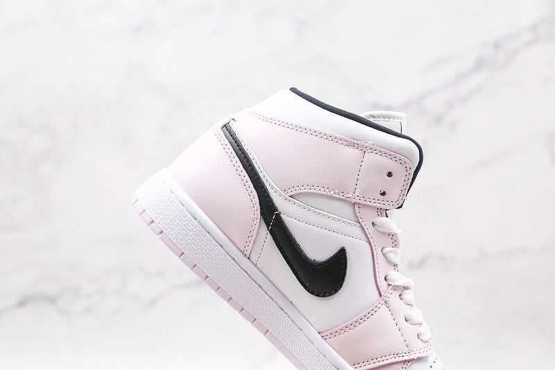 AJ1 Mid