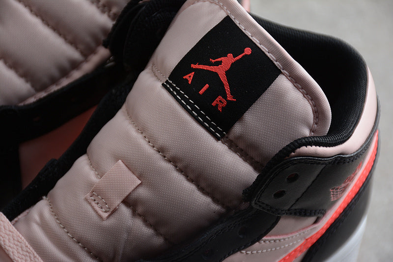 AJ1 Mid