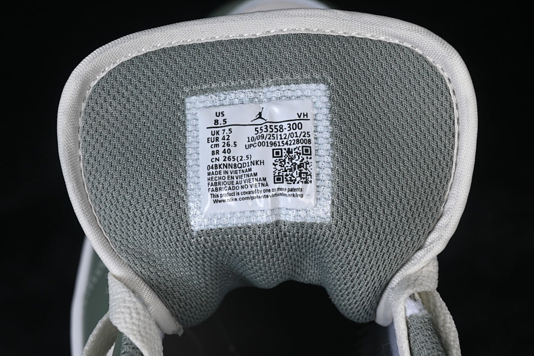 AJ1 Low