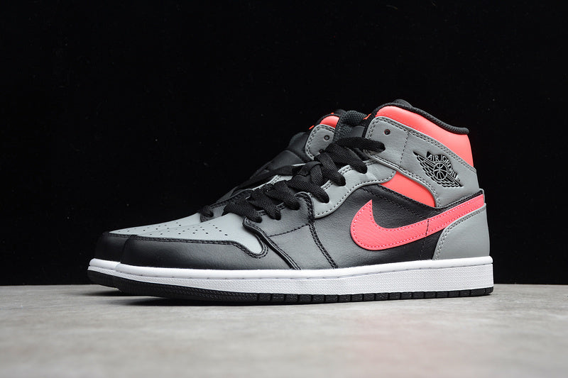 AJ1 Mid