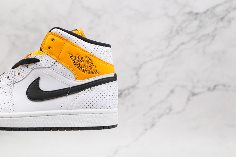 AJ1 Mid