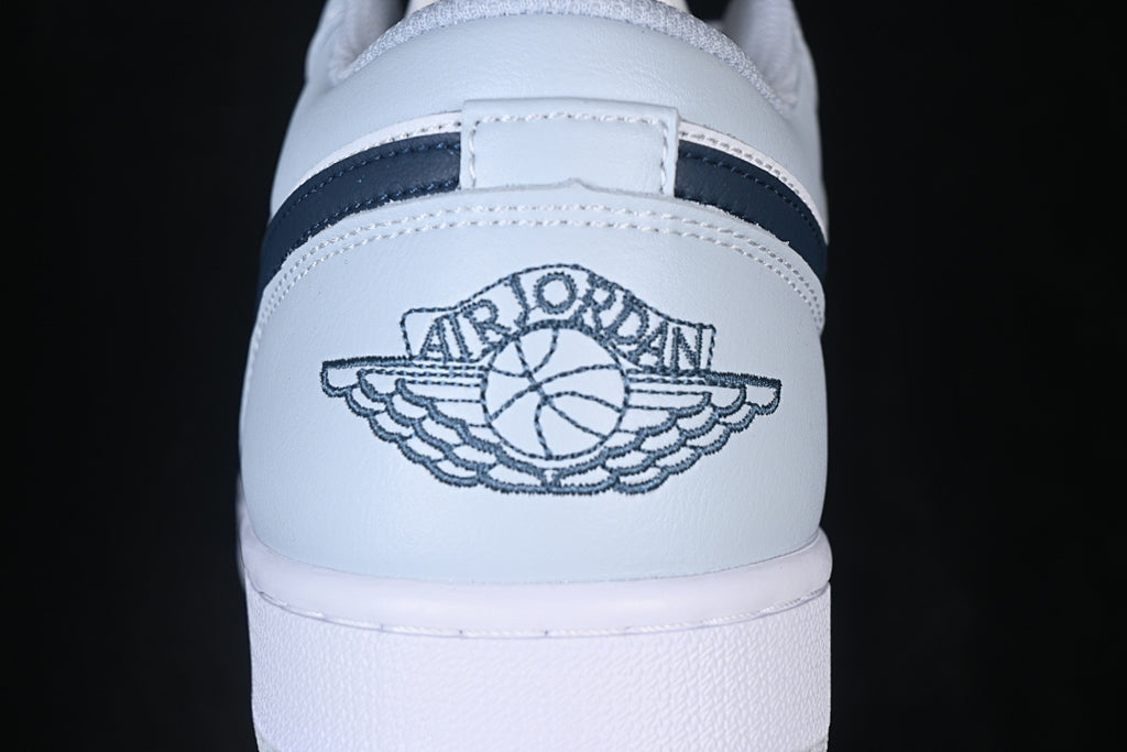 AJ1 Low