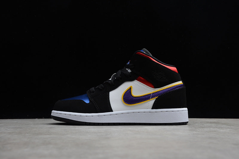 AJ1 Mid